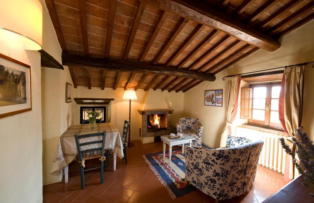 Castello Di Gargonza Resort Monte San Savino